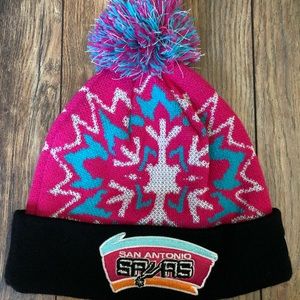 New Era San Antonio Spurs Glow in the Dark Beanie